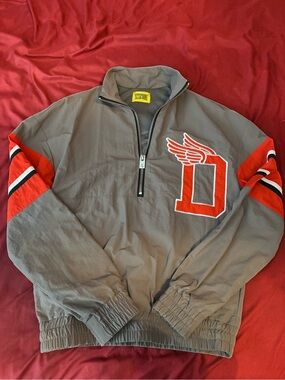 Men's Gray Pullover Windbreaker with Red Sleeve Panels
